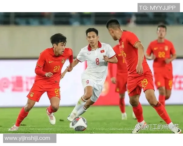 国足足球明星的经典招牌动作解析与背后故事分享